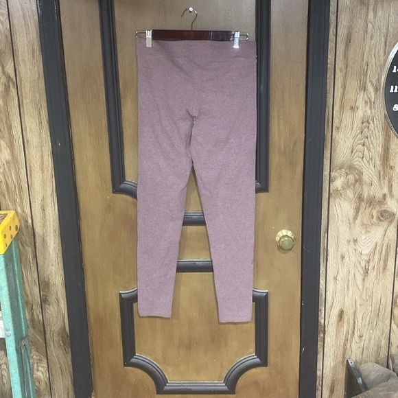Kind of a mauve color legging. Size large. - Picture 3 of 3
